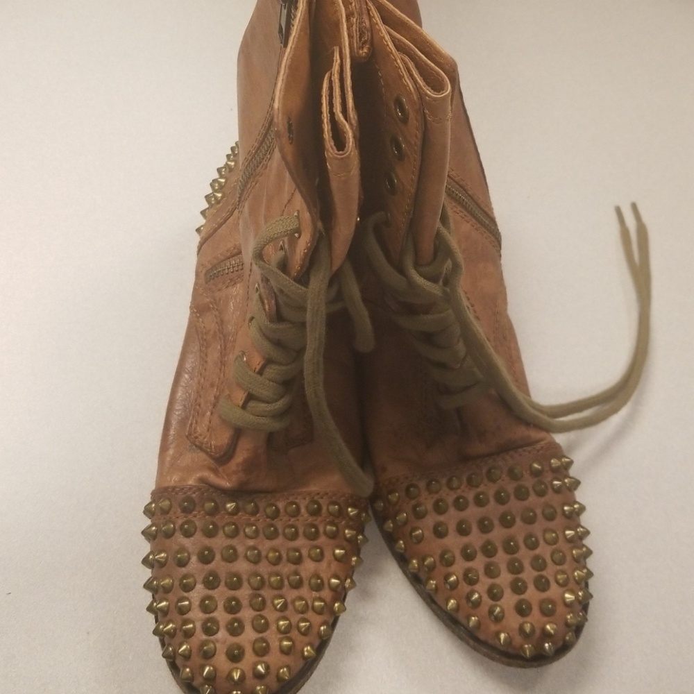 Steve Madden Tarney Leather Upper
